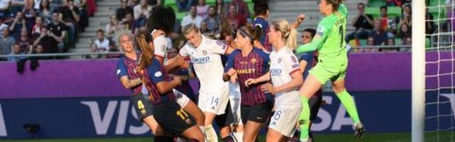  里昂女足四连冠创历史新纪录  