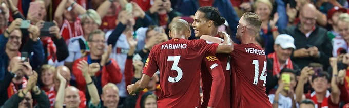  利物浦旧将传射建功，莱斯特城爆冷终结红军不败  