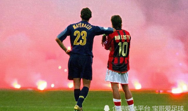  曼城德比战再现红牌争议判罚  