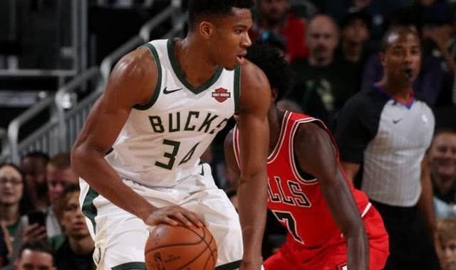  字母哥狂揽四十分加二十篮板雄鹿大胜尼克斯