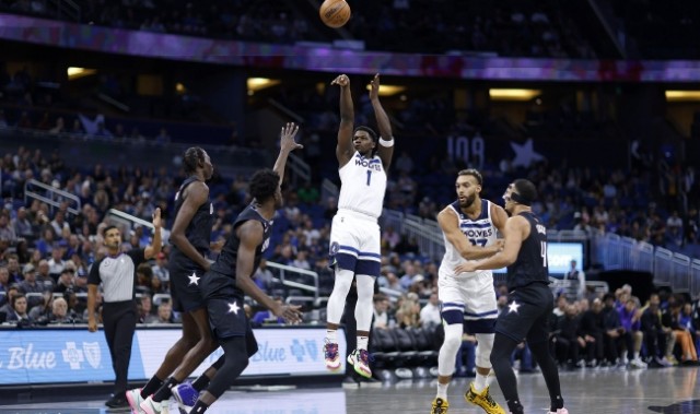  爱德华兹三分绝杀森林狼终结爵士不败金身