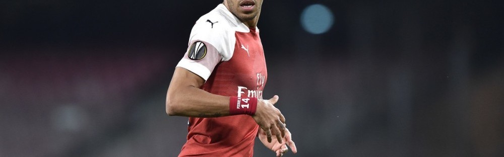  阿森纳防线失误造致命失球  