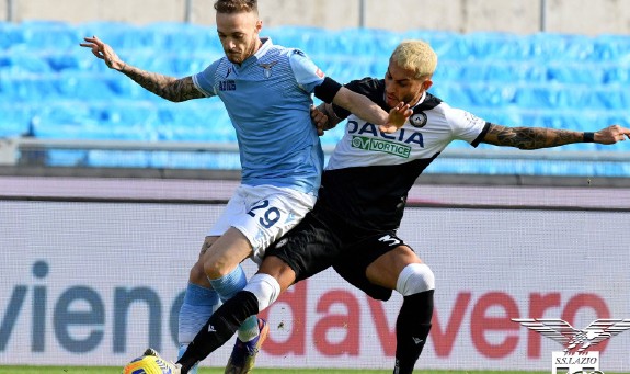  门兴格拉德巴赫爆冷门，击败领头羊改写格局  