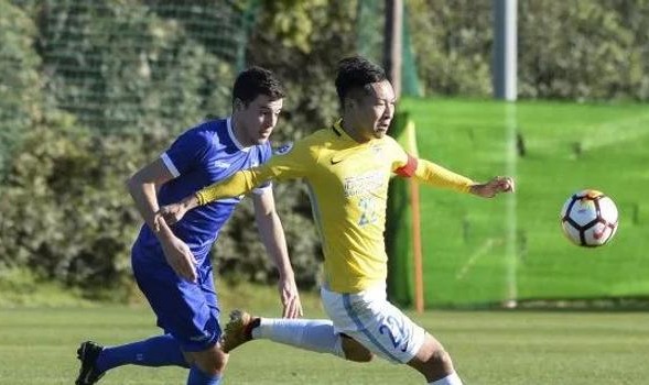  切尔西青春风暴席卷埃弗顿，U23小将包办两球  