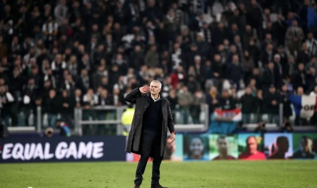  弗罗西诺内高效反击，弱旅三连跳创造保级奇迹