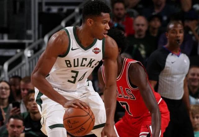  字母哥狂揽四十分加二十篮板雄鹿大胜尼克斯